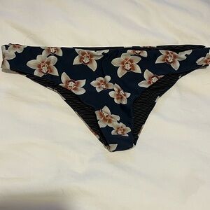 ACACIA Bottoms Medium